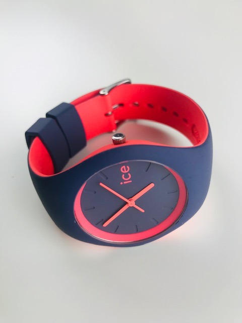 zegarek ICE osadzony w silikon 