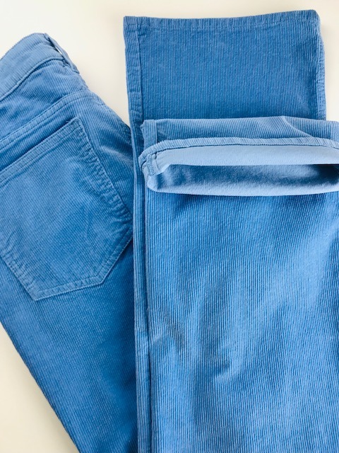 błękitne sztruksy H&M