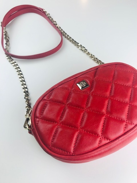 mała skórzana pikowana torebka hogl 